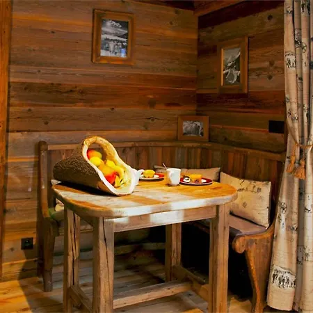 1650 Chalet Sleeps 2 Wifi *
